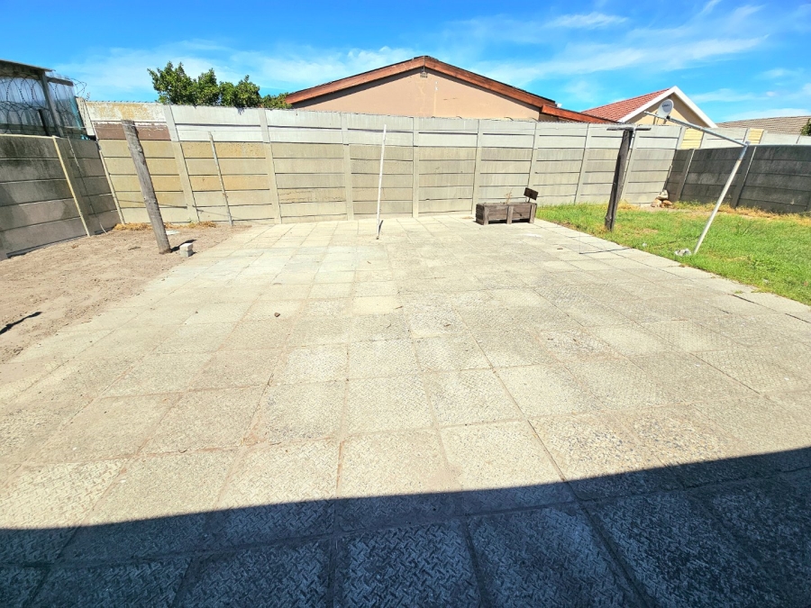 3 Bedroom Property for Sale in Lotus River Western Cape